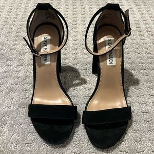 Steve Madden - Black Sandals - 6.5
